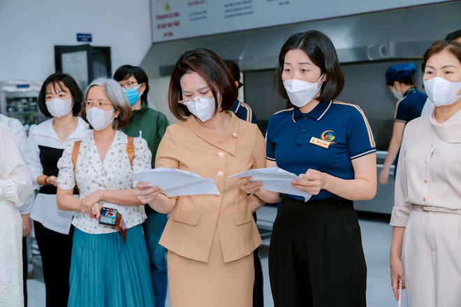 Phường Bồ Đề tiên phong chuyển đổi số trong xây dựng trường mầm non chất lượng cao, xanh - an toàn - hạnh phúc- Ảnh 4.