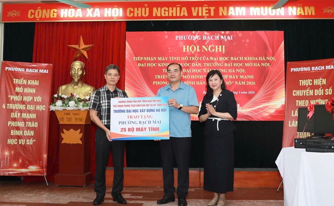 Phường Bạch Mai tiếp nhận 400 bộ máy tính từ 4 trường Đại học đẩy mạnh phong trào "Bình dân học vụ số"- Ảnh 3.