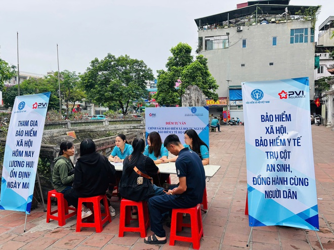 Bảo hiểm xã hội Thành phố ra quân phát động tham gia BHXH tự nguyện, BHYT hộ gia đình- Ảnh 5.