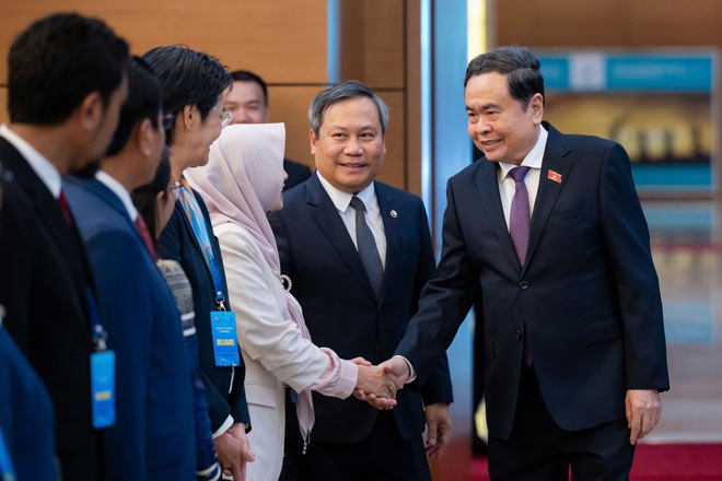 Chủ tịch Quốc hội Trần Thanh Mẫn tiếp Lãnh đạo các thành phố ASEAN- Ảnh 3.