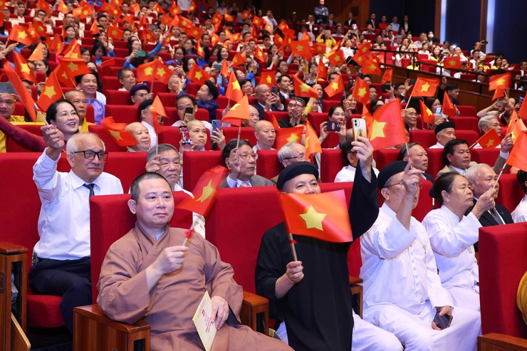 Chương trình nghệ thuật đặc biệt “Thủ đô 70 năm - Bản Hùng ca”- Ảnh 5.