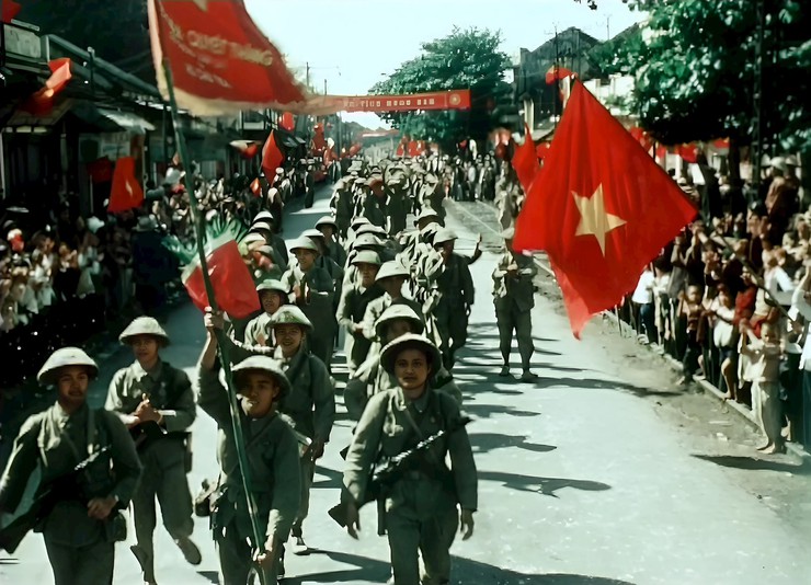 Inspiring pride and aspiration to build prosperous, civilized, and modern Hanoi: City Party Chief- Ảnh 2.