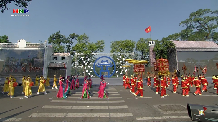 Hà Nội tự hào là Thành phố vì hòa bình, ngàn năm văn hiến- Ảnh 4.