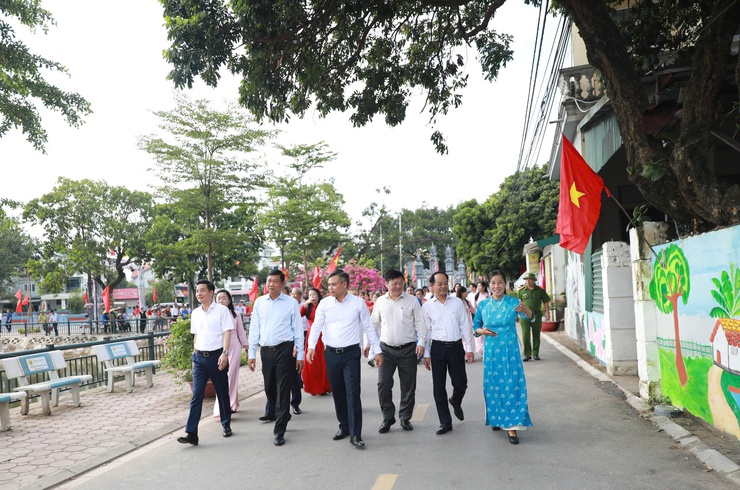 “Dân vận khéo” - Phát huy sức mạnh to lớn của Nhân dân trong xây dựng và phát triển Thủ đô văn hiến, văn minh, hiện đại- Ảnh 2.