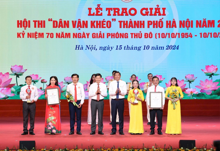 "Dân vận khéo" chứng minh hiệu quả rõ nét trong các nhiệm vụ mới, khó của Thủ đô- Ảnh 9.