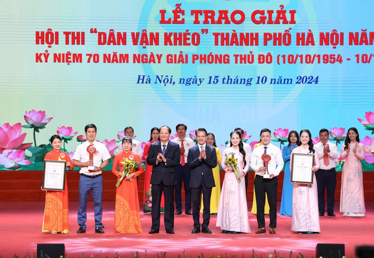 "Dân vận khéo" chứng minh hiệu quả rõ nét trong các nhiệm vụ mới, khó của Thủ đô- Ảnh 10.