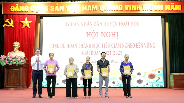 Hoài Đức hoàn thành mục tiêu giảm nghèo bền vững giai đoạn 2021-2025- Ảnh 2.