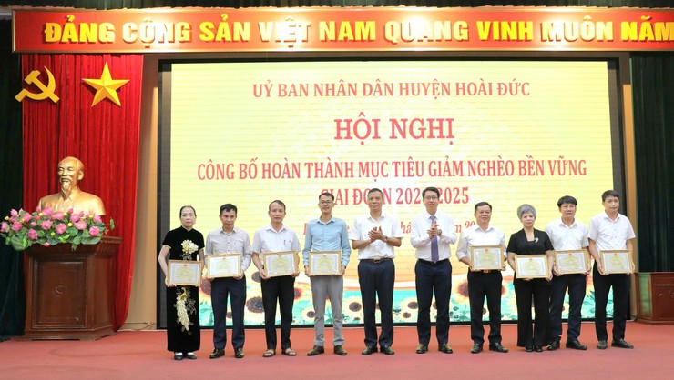 Hoài Đức hoàn thành mục tiêu giảm nghèo bền vững giai đoạn 2021-2025- Ảnh 3.