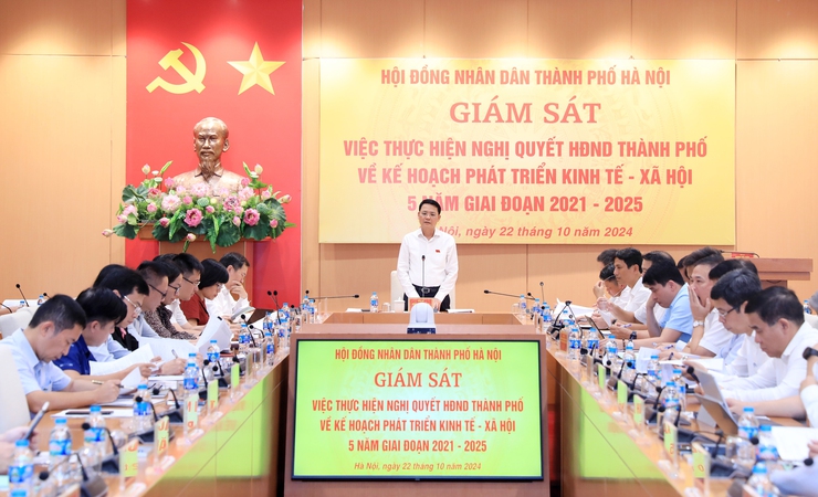 HĐND Thành phố giám sát việc thực hiện các chỉ tiêu phát triển kinh tế - xã hội trong lĩnh vực đầu tư công giai đoạn 2021 - 2025- Ảnh 1.