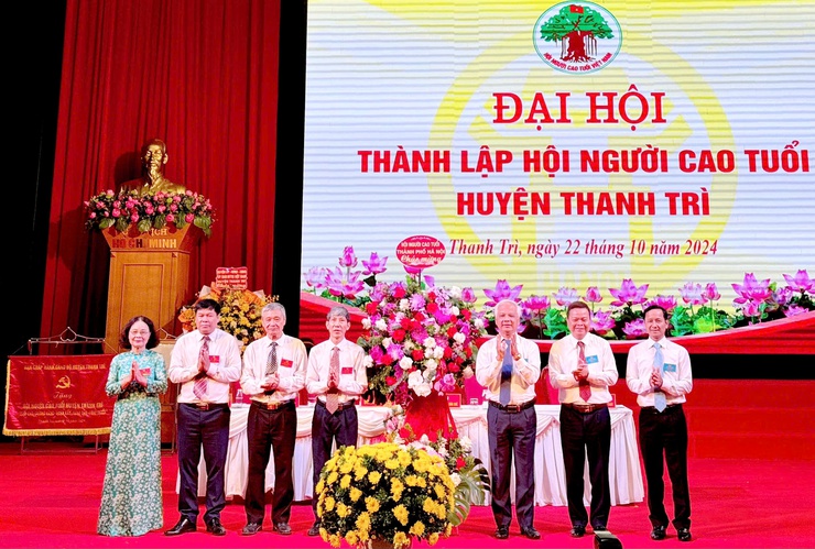 Đại hội thành lập Hội Người cao tuổi huyện Thanh Trì thành công rực rỡ- Ảnh 2.