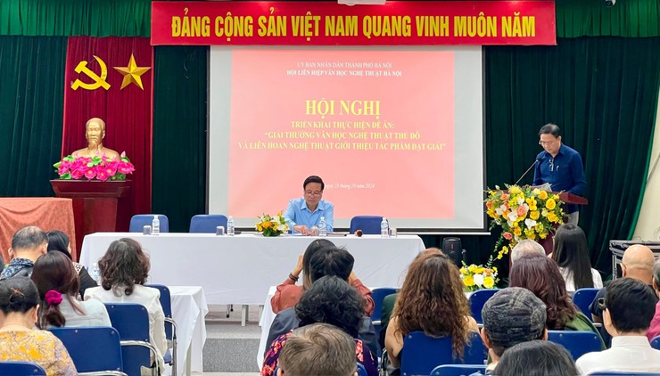 “Giải thưởng văn học nghệ thuật Thủ đô và Liên hoan nghệ thuật giới thiệu tác phẩm đạt giải” năm 2024: Tôn vinh và phát huy những giá trị văn hóa nghệ thuật tiêu biểu- Ảnh 1.