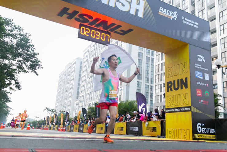 Longbien Marathon chính thức trở lại, thu hút 15.000 vận động viên tham gia- Ảnh 1.