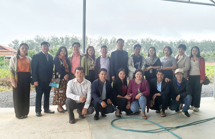 Đoàn công tác của Hội Nông dân thành phố Hà Nội dâng hương tại Di tích lịch sử quốc gia Ngục Kon Tum- Ảnh 2.