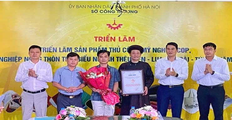 Hà Nội: Thúc đẩy ngành Thủ công mỹ nghệ phát triển- Ảnh 2.