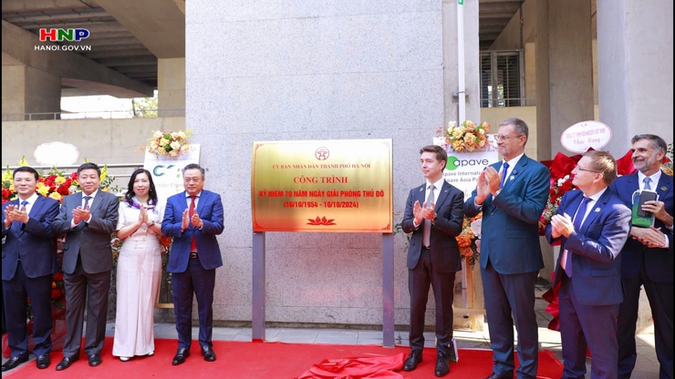 Hà Nội chính thức vận hành thương mại đoạn trên cao tuyến đường sắt Nhổn - ga Hà Nội- Ảnh 2.