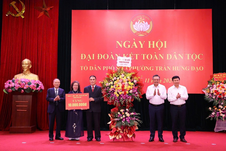 Phát huy tinh thần đoàn kết, xây dựng người Hà Nội thanh lịch – văn minh- Ảnh 1.