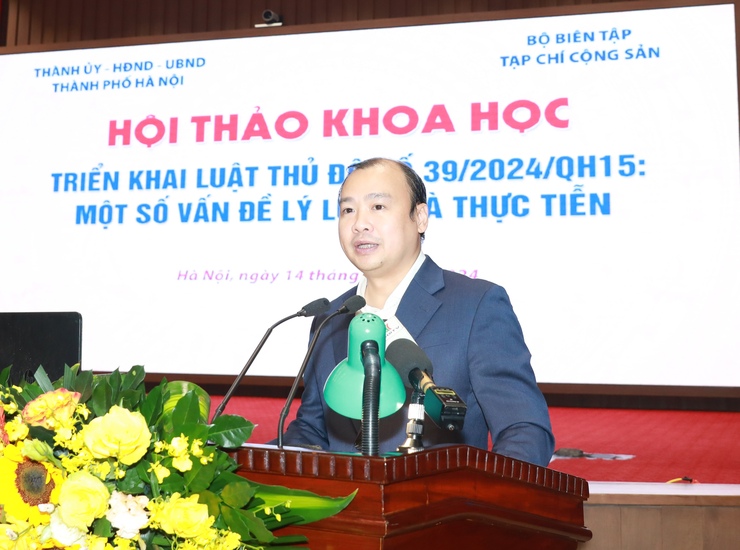 Khai mạc Hội thảo khoa học "Triển khai Luật Thủ đô số 39/2024/QH15: Một số vấn đề lý luận và thực tiễn"- Ảnh 1.