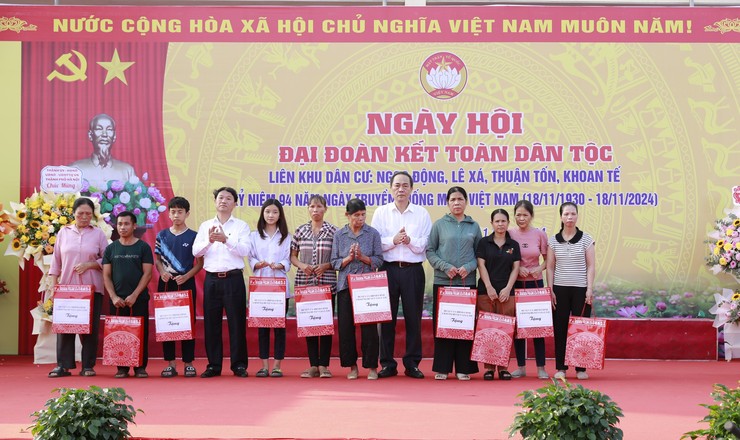 Phó Chủ tịch UBND Thành phố Vũ Thu Hà dự Ngày hội Đại đoàn kết tại huyện Gia Lâm- Ảnh 8.