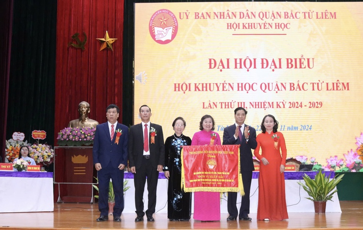 Đại hội Hội khuyến học quận Bắc Từ Liêm nhiệm kỳ 2024-2029 thành công tốt đẹp- Ảnh 2.