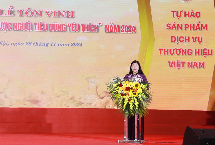 Tôn vinh 150 sản phẩm hàng Việt được người tiêu dùng yêu thích năm 2024- Ảnh 2.