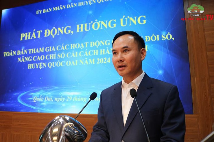 Huyện Quốc Oai: Phát động toàn dân tham gia các hoạt động chuyển đổi số gắn với cải cách hành chính- Ảnh 2.
