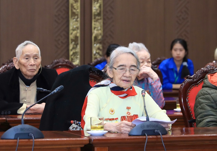 Tri ân sâu sắc những đóng góp, hy sinh của các chiến sĩ cách mạng bị địch bắt tù đày Thành phố- Ảnh 4.