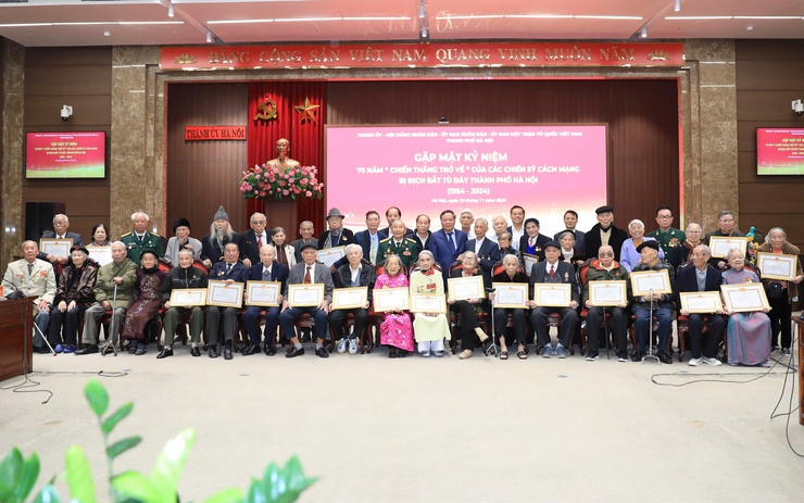 Tri ân sâu sắc những đóng góp, hy sinh của các chiến sĩ cách mạng bị địch bắt tù đày Thành phố- Ảnh 8.