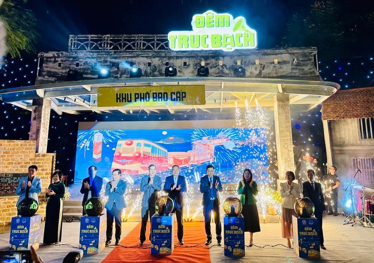 Trao quyết định công nhận điểm du lịch cấp Thành phố và nghề truyền thống tại quận Ba Đình- Ảnh 1.