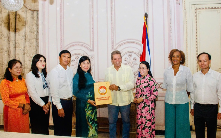 Hanoi, Havana looks to build on people-to-people diplomacy- Ảnh 1.