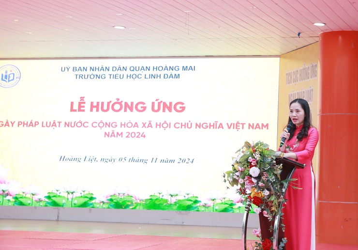 Ngành Giáo dục và Đào tạo quận Hoàng Mai hưởng ứng "Ngày Pháp luật Việt Nam năm 2024"- Ảnh 2.