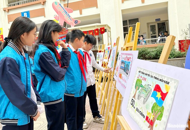 Phát động cuộc thi thanh thiếu niên sưu tập và tìm hiểu tem bưu chính- Ảnh 1.