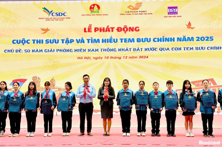 Phát động cuộc thi thanh thiếu niên sưu tập và tìm hiểu tem bưu chính- Ảnh 2.