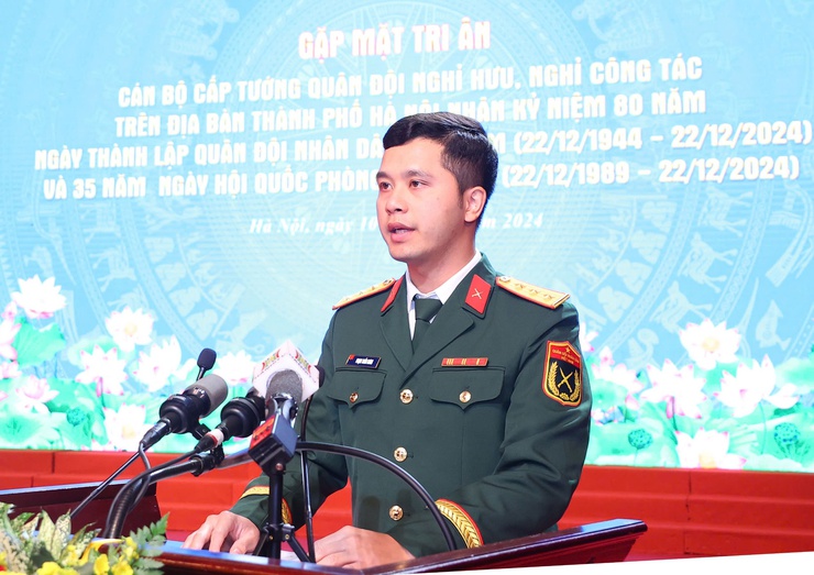 Hà Nội gặp mặt, tri ân cán bộ quân đội nghỉ hưu, nghỉ công tác trên địa bàn- Ảnh 2.
