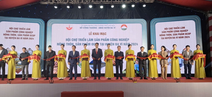 Hanoi promotes OCOP products at Ba Vi District- Ảnh 1. Hanoi promotes OCOP products at Ba Vi District- Ảnh 1.
