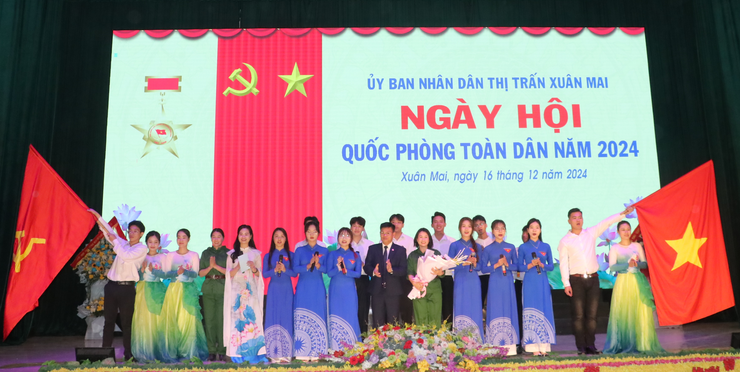 Thị trấn Xuân Mai tổ chức điểm Ngày hội Quốc phòng toàn dân năm 2024- Ảnh 2.