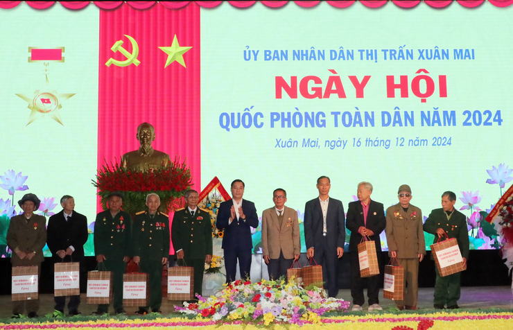 Thị trấn Xuân Mai tổ chức điểm Ngày hội Quốc phòng toàn dân năm 2024- Ảnh 5.
