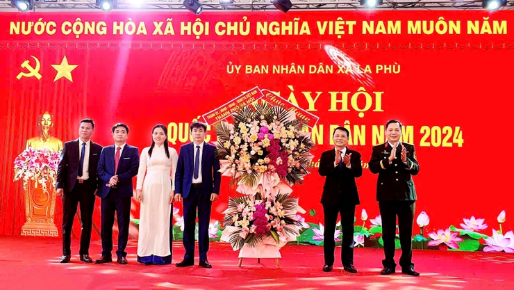 Phó Chủ tịch HĐND Thành phố Phạm Quí Tiên dự Ngày hội Quốc phòng toàn dân tại huyện Hoài Đức- Ảnh 1.