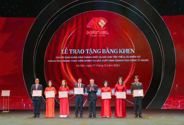 Electronics business Hanel celebrates 40th anniversary with city merit- Ảnh 1.