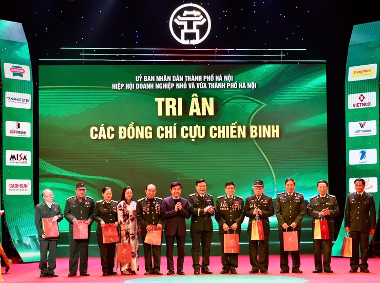 Tôn vinh 109 doanh nhân, doanh nghiệp Thủ đô tiêu biểu- Ảnh 5.