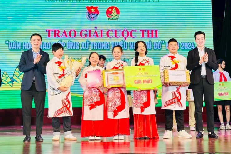 Xây dựng nét đẹp văn hóa trong giao tiếp ứng xử của thiếu nhi Thủ đô- Ảnh 1.