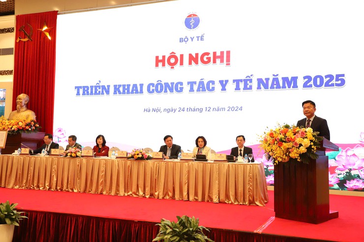 Ngành Y tế triển khai nhiệm vụ công tác năm 2025- Ảnh 6.