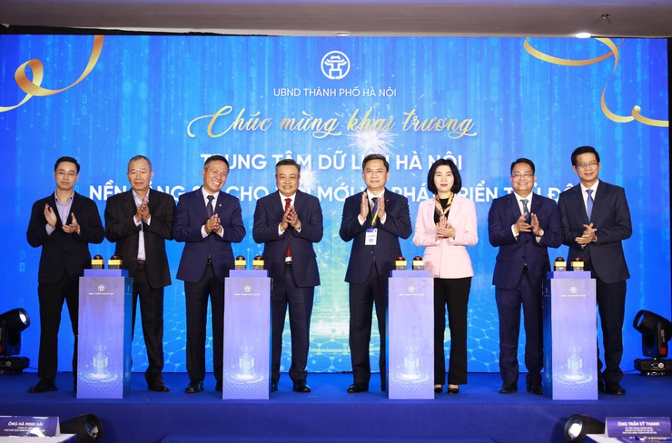 Hanoi launches city's data center- Ảnh 1.