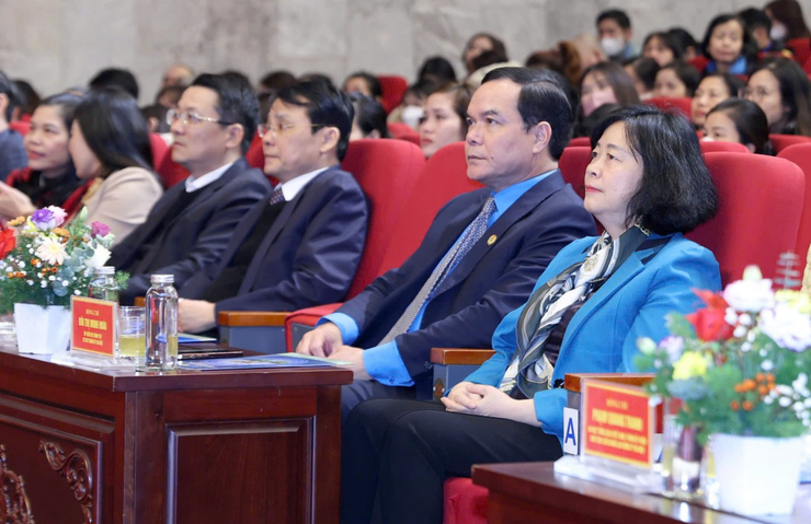 Tết Sum vầy, Xuân ơn Đảng - kết nối yêu thương- Ảnh 1.