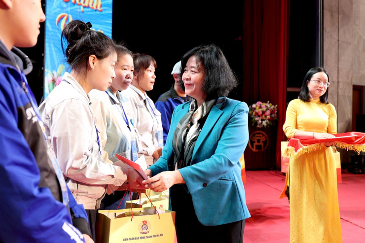 Tết Sum vầy, Xuân ơn Đảng - kết nối yêu thương- Ảnh 3.