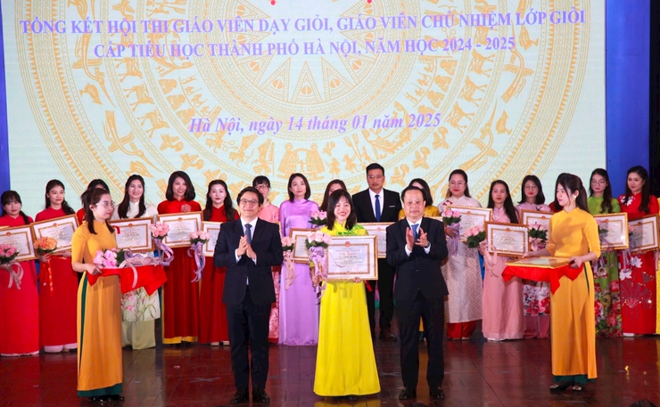 Hà Nội khen thưởng 150 giáo viên dạy giỏi cấp tiểu học năm học 2024-2025- Ảnh 4.
