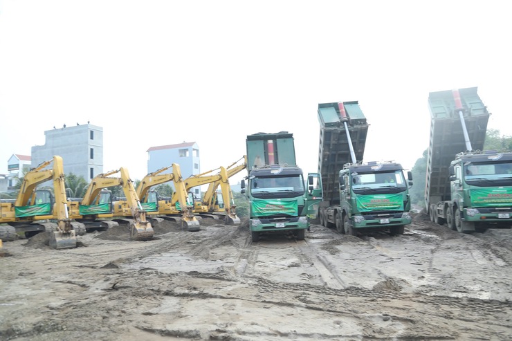 Đan Phượng khởi công xây dựng tuyến đường Tây Thăng Long- Ảnh 4.