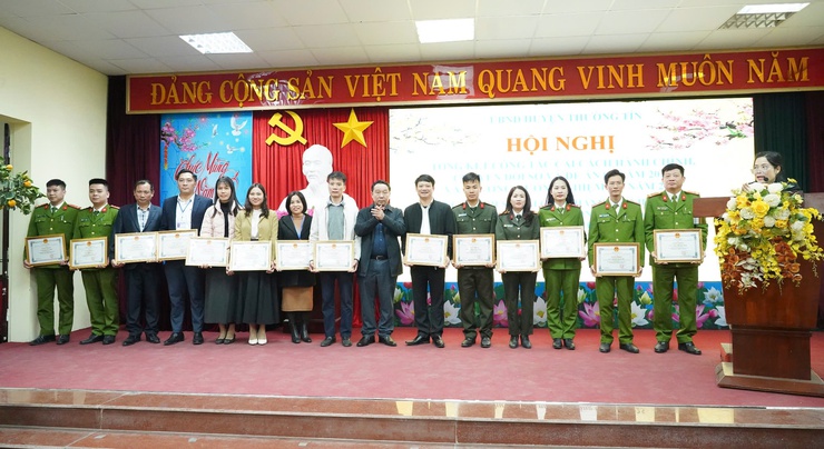Huyện Thường Tín xác định chuyển đổi số là nhiệm vụ trọng tâm- Ảnh 2.