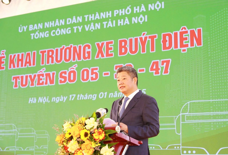 Tổng Công ty Vận tải Hà Nội khai trương 3 tuyến buýt điện thí điểm số 05, 39, 47- Ảnh 3.