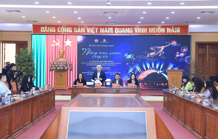 2025 drone hỏa thuật sẽ thắp sáng bầu trời Thủ đô đêm giao thừa Xuân Ất Tỵ- Ảnh 1.