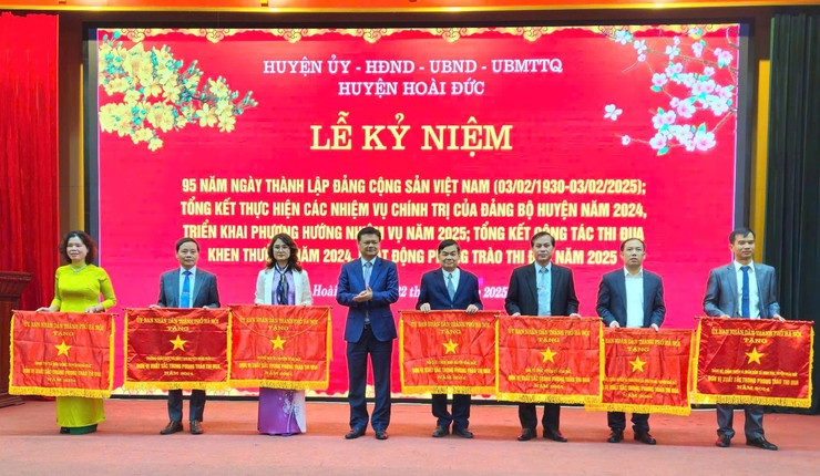 Hoài Đức phát động phong trào thi đua năm 2025- Ảnh 2.